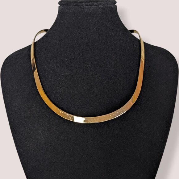 (2/$20) Vintage Gold Tone Flat Torque Collar Necklace - Picture 1 of 5